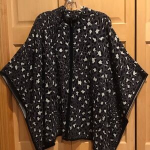 Jones New York Black and White Patterned Cape